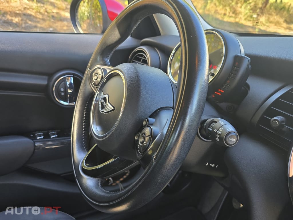 MINI Cooper Cooper D