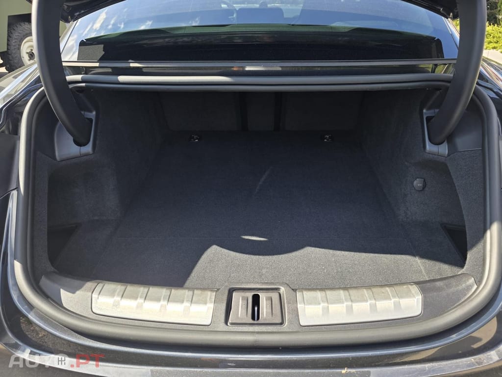 Porsche Taycan bateria Performance Plus