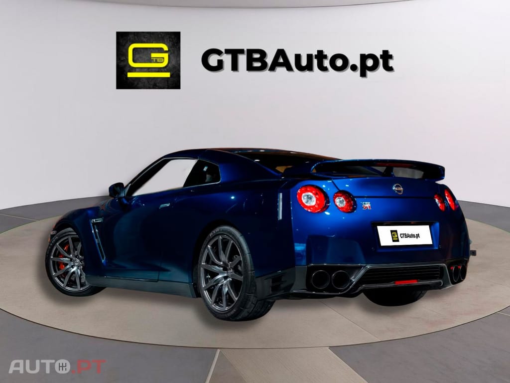Nissan GT-R Black Edition