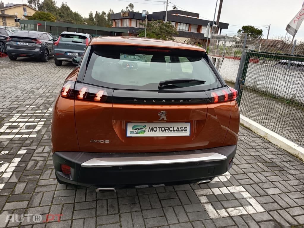 Peugeot 2008 1.2 PureTech Active Pack