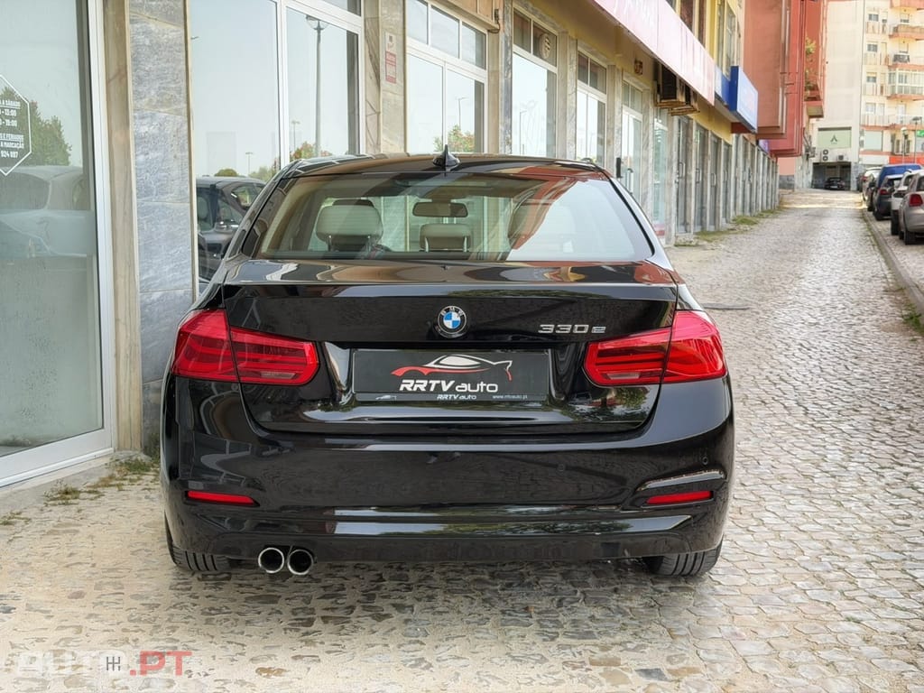 BMW 330 e iPerformance Advantage