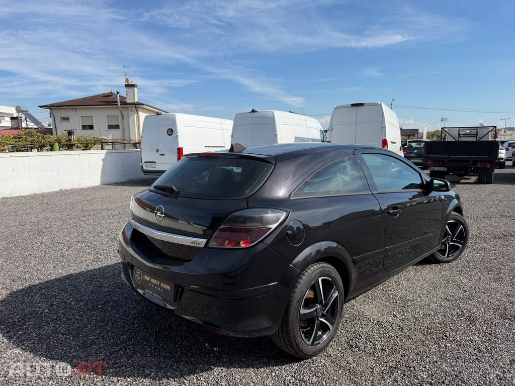 Opel Astra GTC 1.3 CDTi