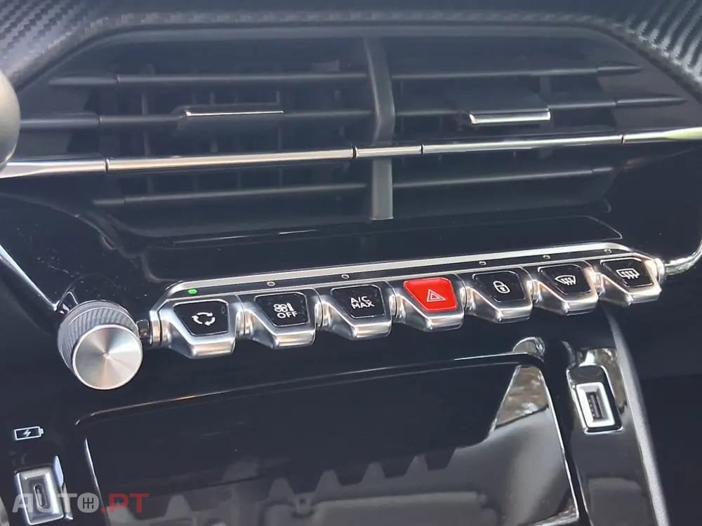 Peugeot 2008 1.2 PureTech Allure EAT8