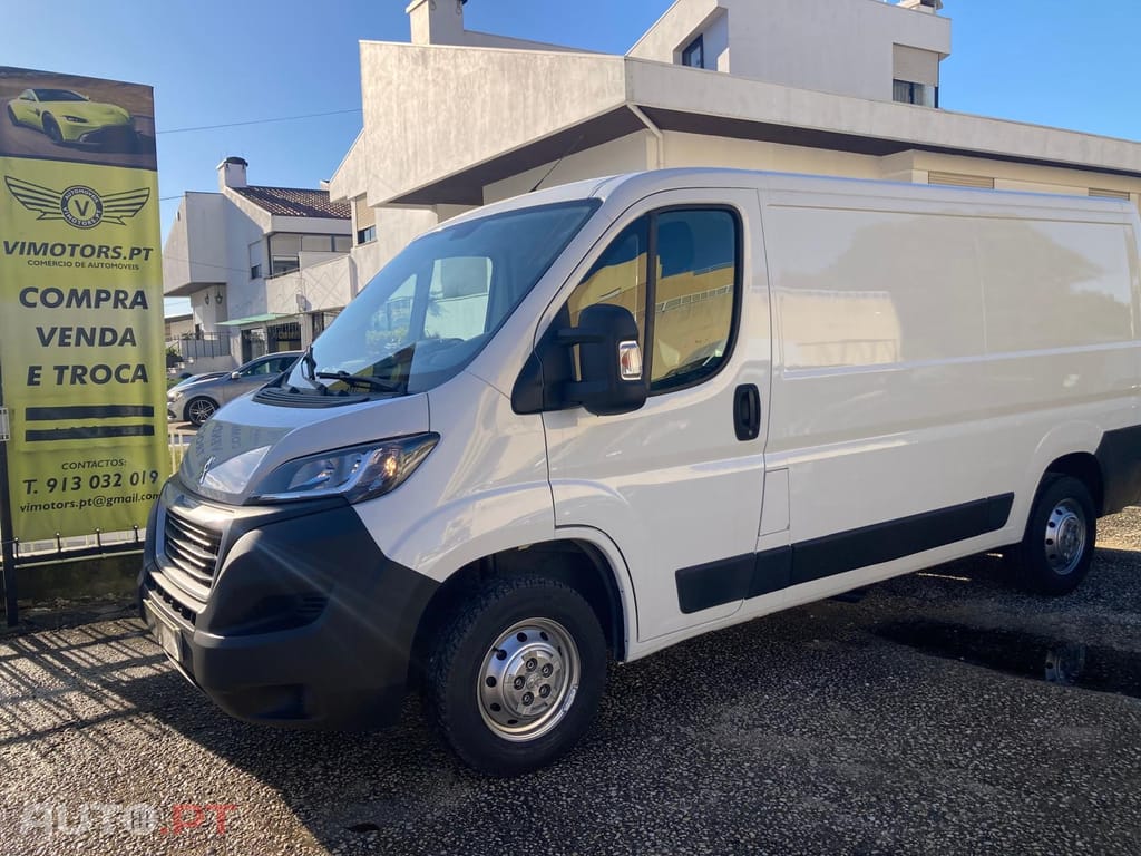 Peugeot Boxer 2.2 BLUEHDI 330 L2H1
