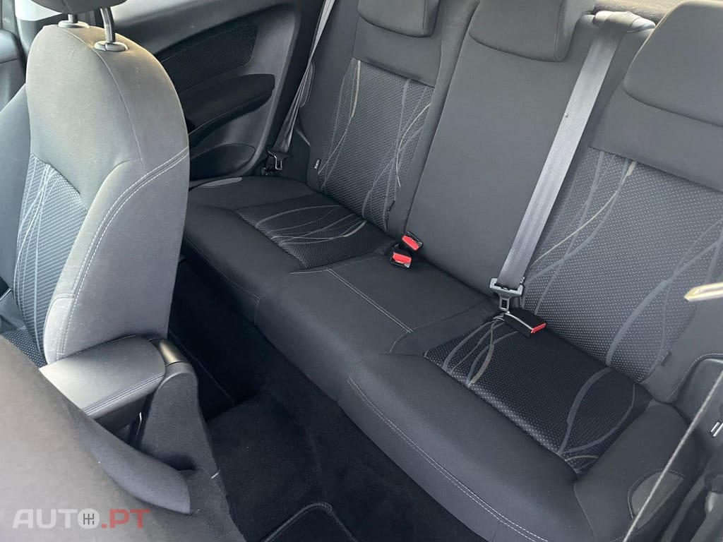 Peugeot 208 1.2 VTi Access
