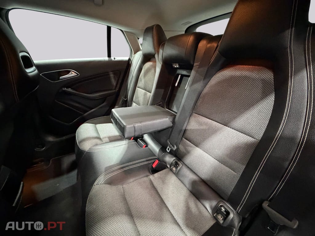Mercedes-Benz CLA 180 d Shooting Brake