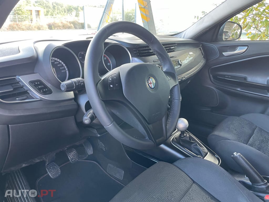 Alfa Romeo Giulietta 1.6 JTDm Corporate