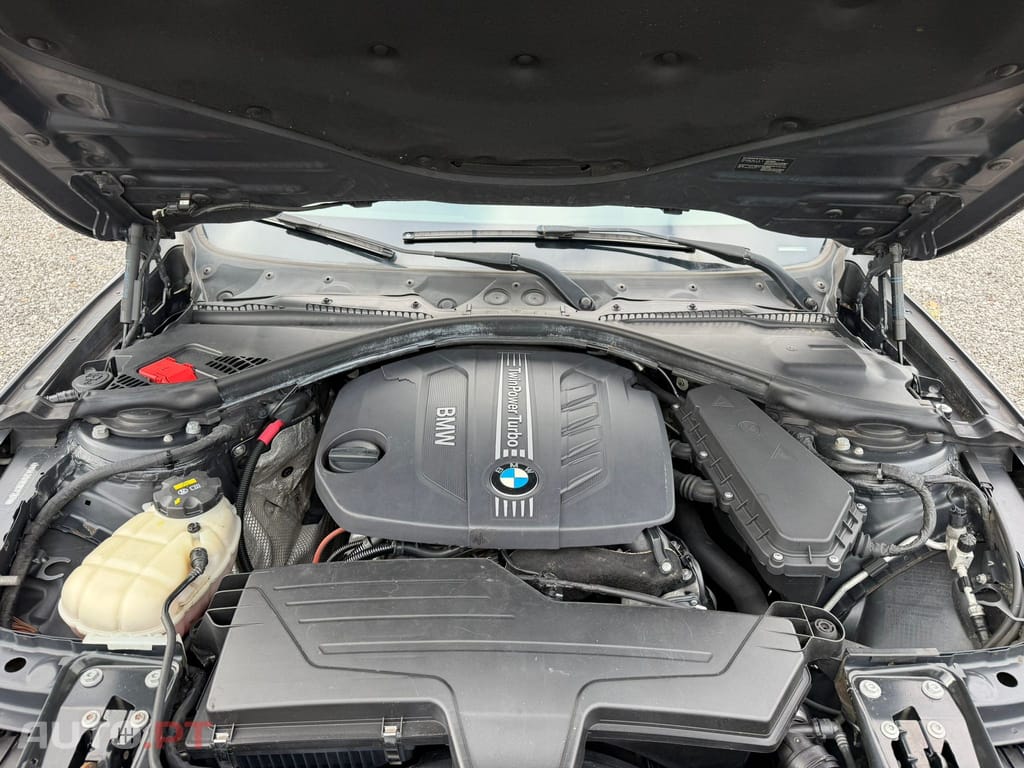BMW 320 d Touring EfficientDynamics Line Modern Auto