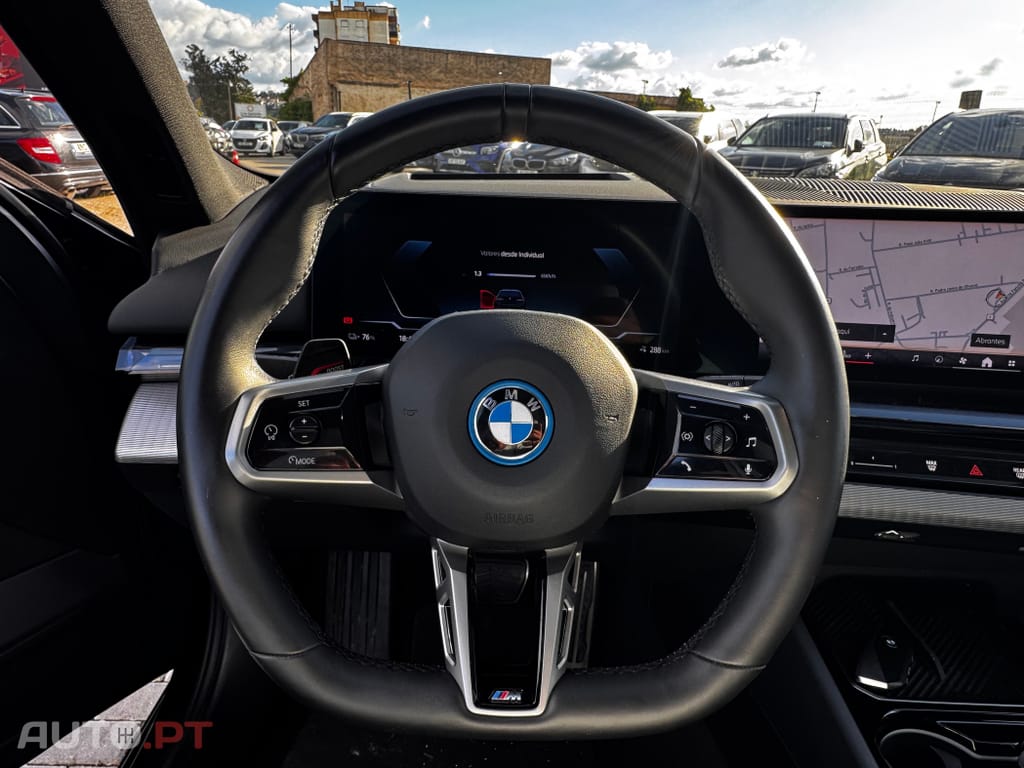 BMW i5 eDrive40 Pack Desportivo M Pro