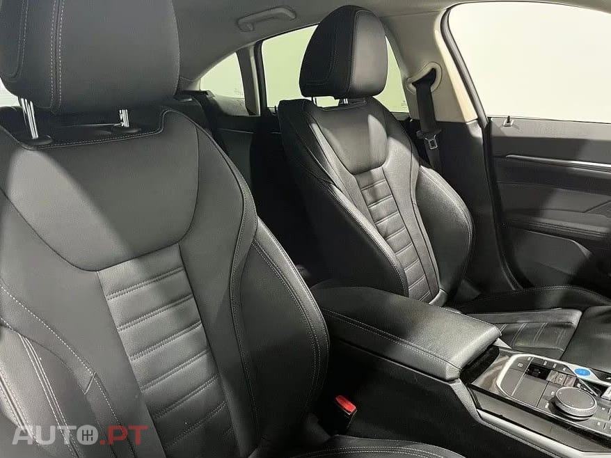 BMW i4 eDrive40 High Executive
