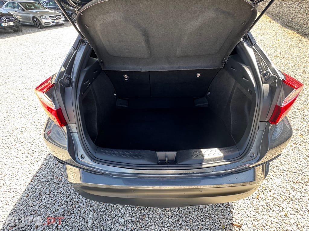 Toyota C-HR 1.8 Hybrid Exclusive