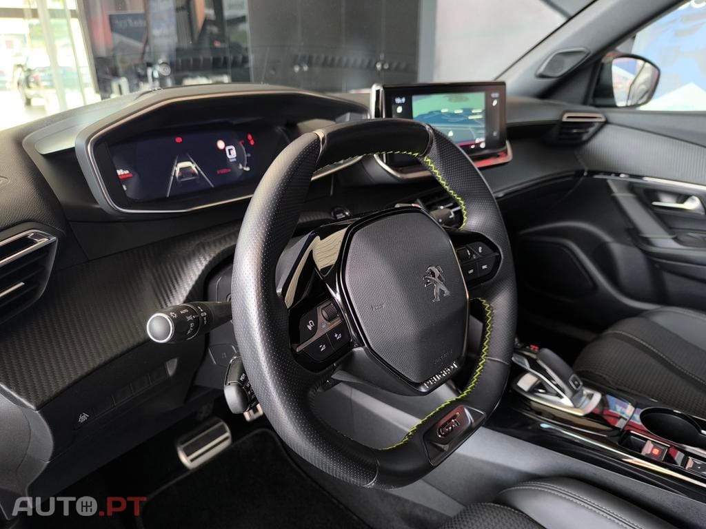 Peugeot 2008 1.5 BlueHDi GT EAT8