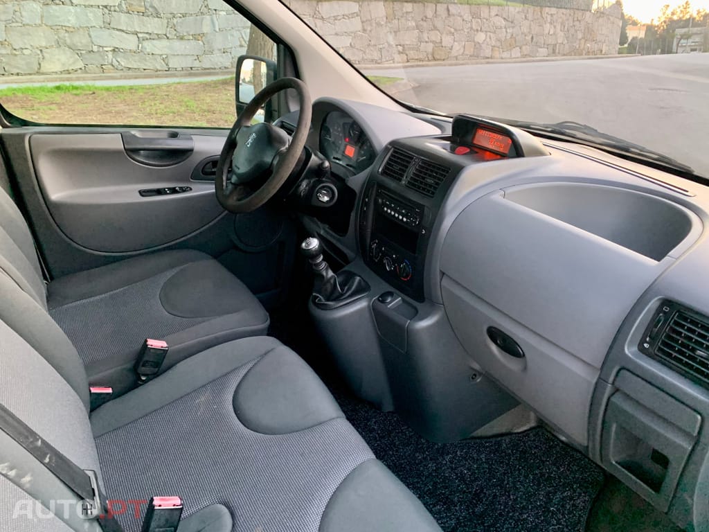 Peugeot Expert 2.0 HDi 229 L2H2