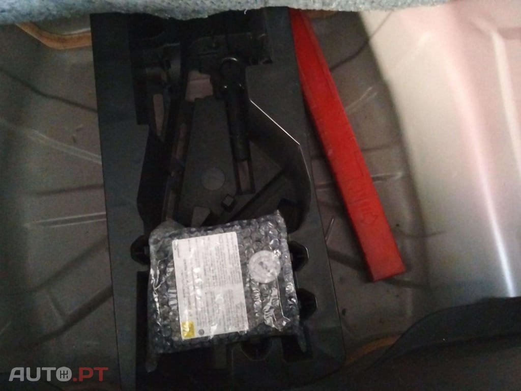 Toyota Aygo 1.0 VVti Exclusive Red