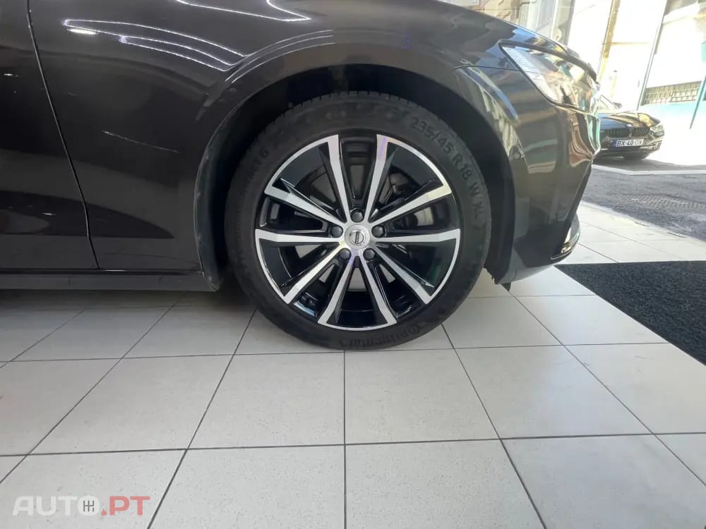 Volvo V60 2.0 T8 AWD TE Plus Dark