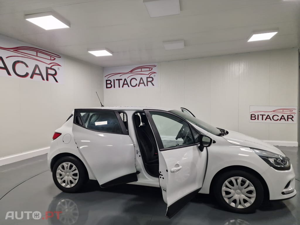 Renault Clio SSOCIETE 1.5 DCI 90CV ZEN GPS IVA DEDUTIVELL