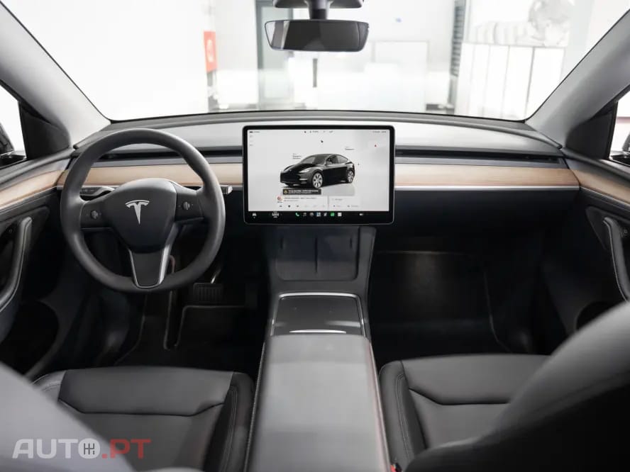 Tesla Model Y Long Range Dual Motor AWD