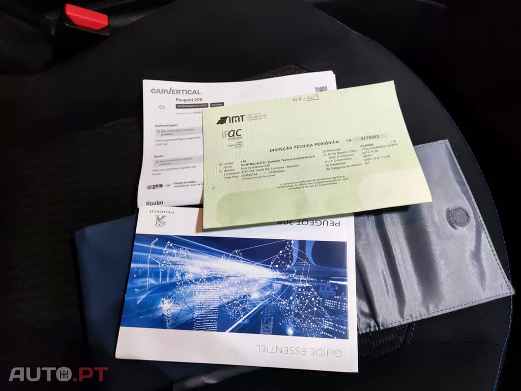 Peugeot 208 1.2 PureTech Signature