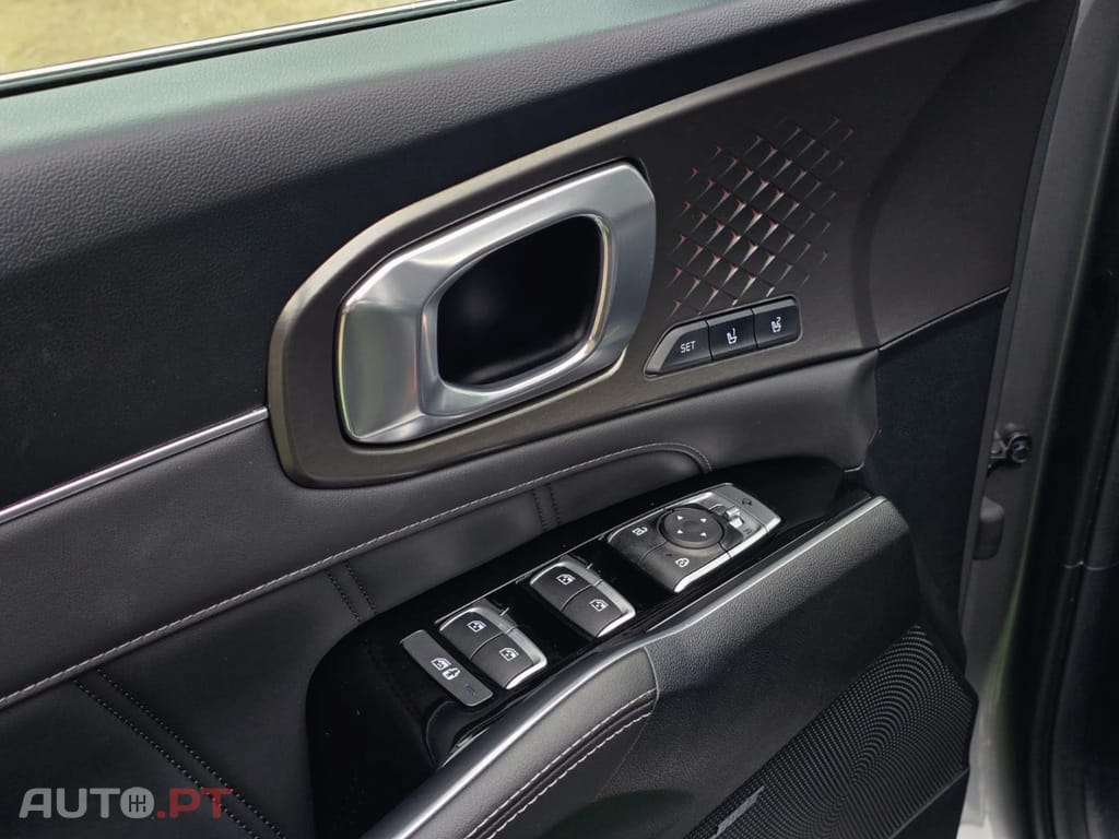 Kia Sorento 1.6 T-GDI HEV Concept