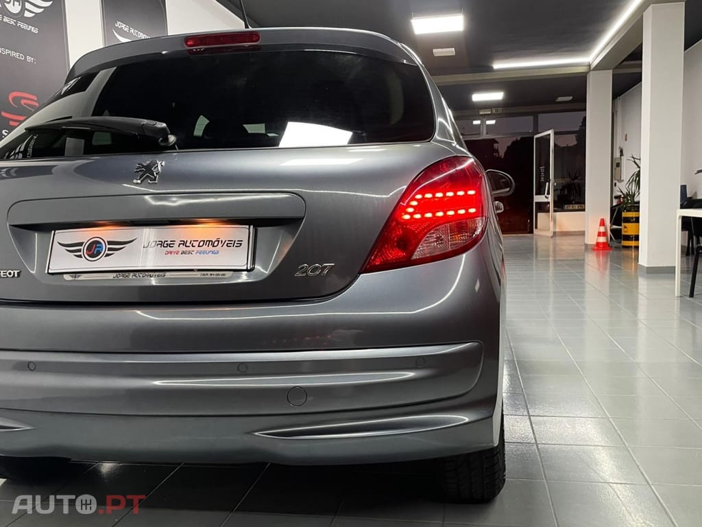 Peugeot 207 1.4 HDi SE Sportium