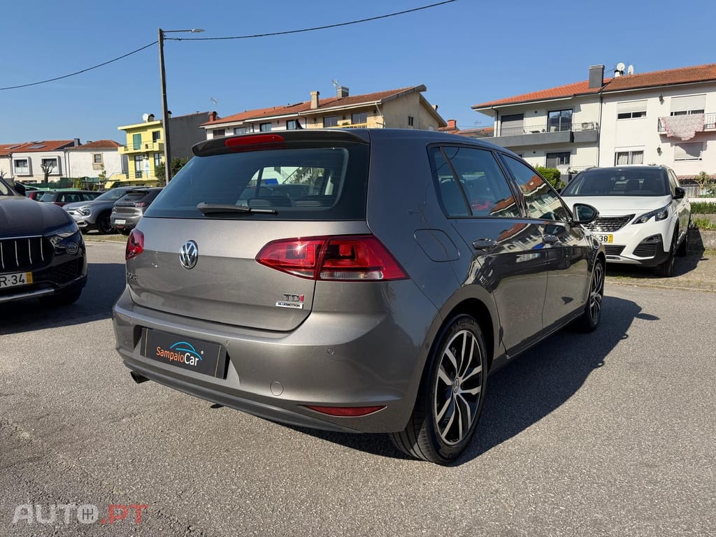 Volkswagen Golf 1.6 TDi Highline DSG