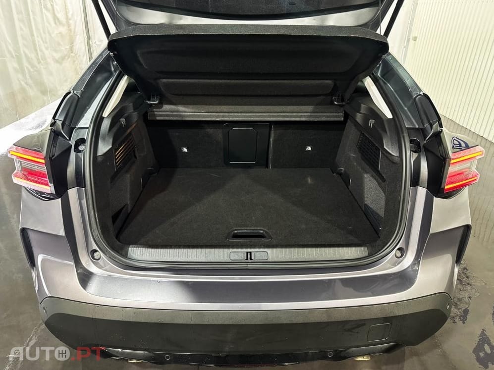 Citroen C4 PureTech 130 Stop&Start EAT8 PLUS