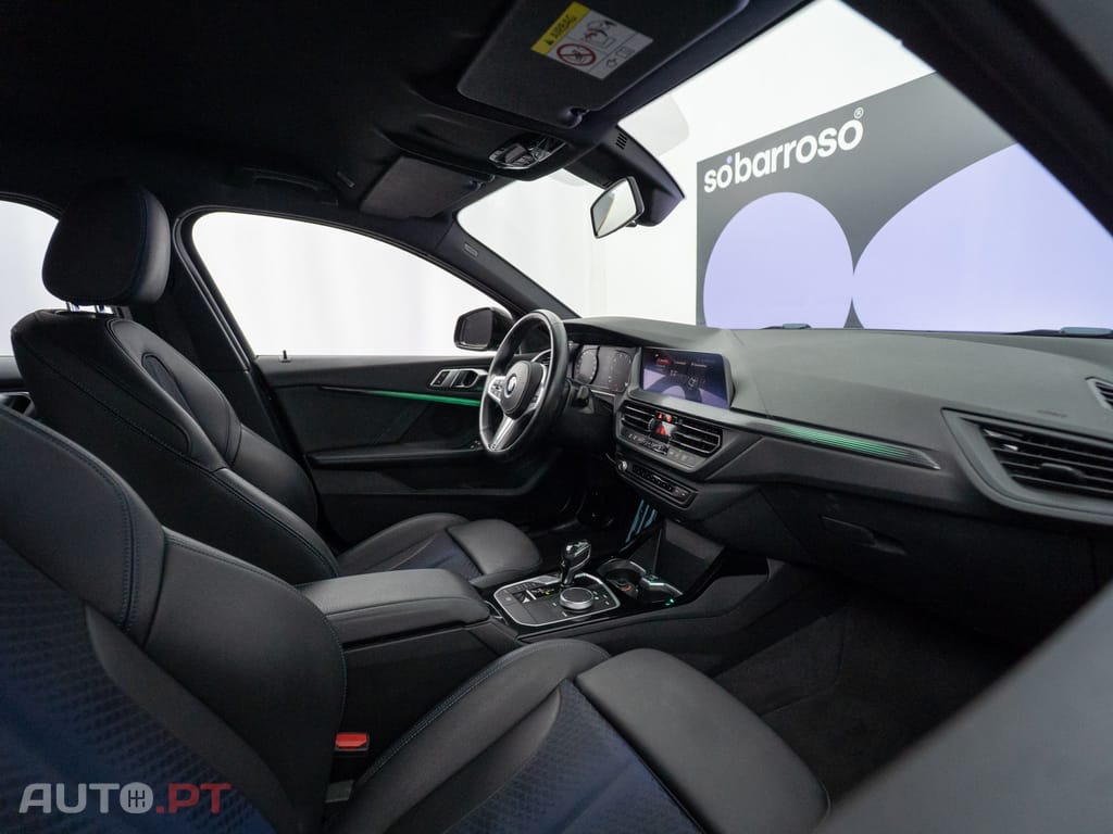 BMW 118 i Pack Desportivo M Auto
