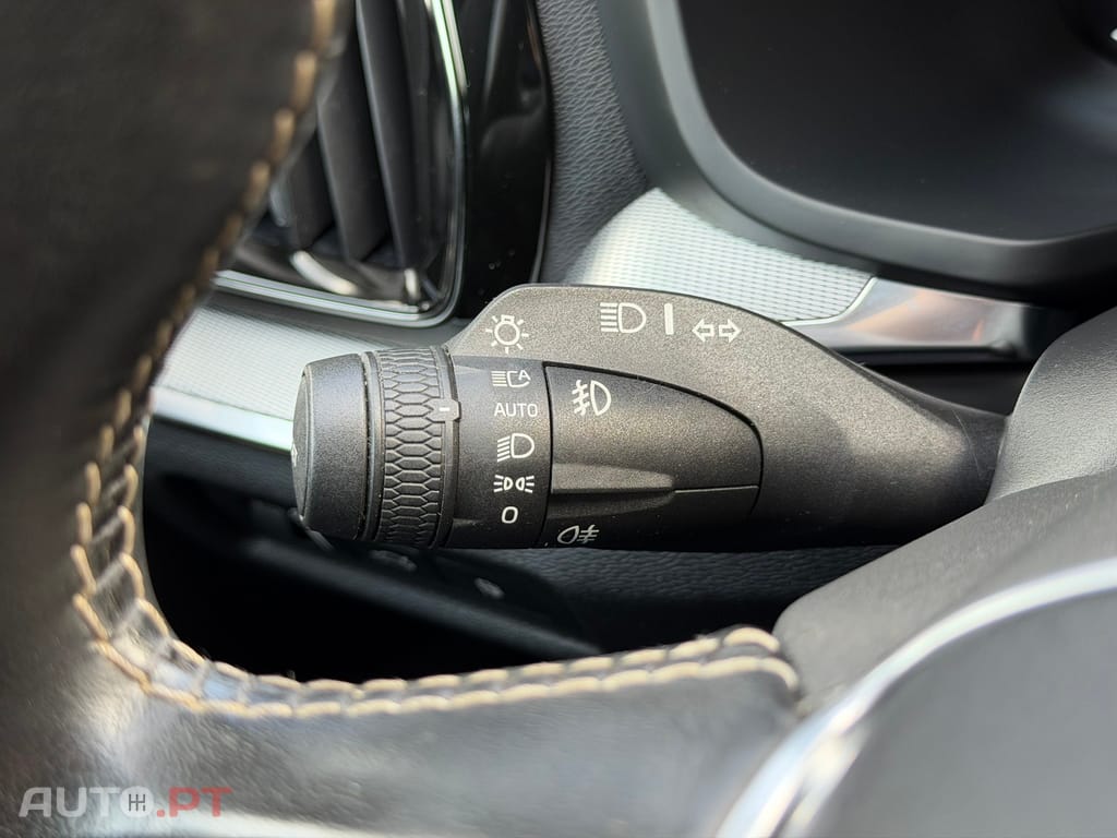 Volvo V60 2.0 T6 AWD TE R-Design