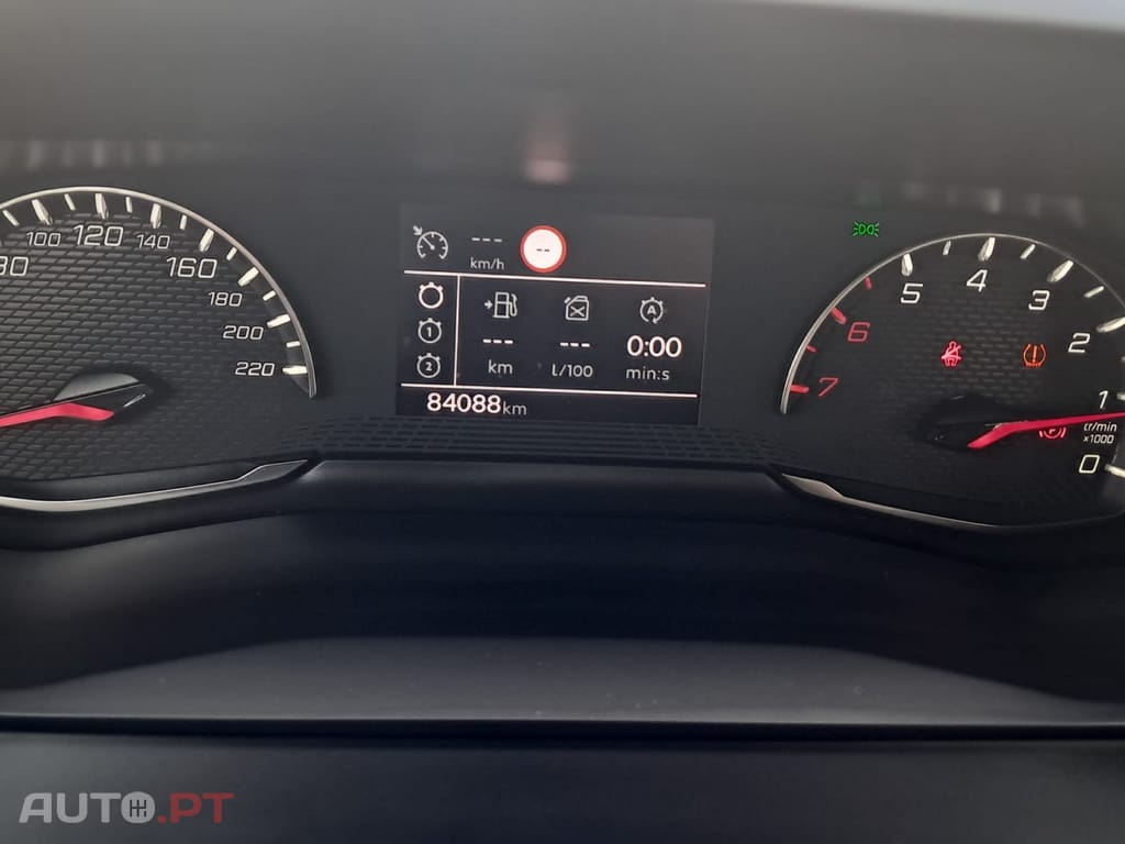 Peugeot 2008 1.2 PureTech Active Pack