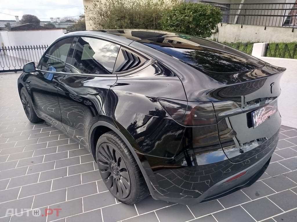 Tesla Model Y Tração Traseira Standard