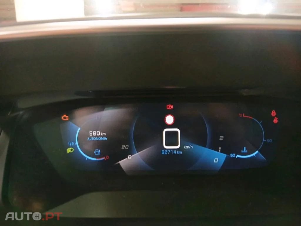 Peugeot 2008 1.5 BlueHDi Allure
