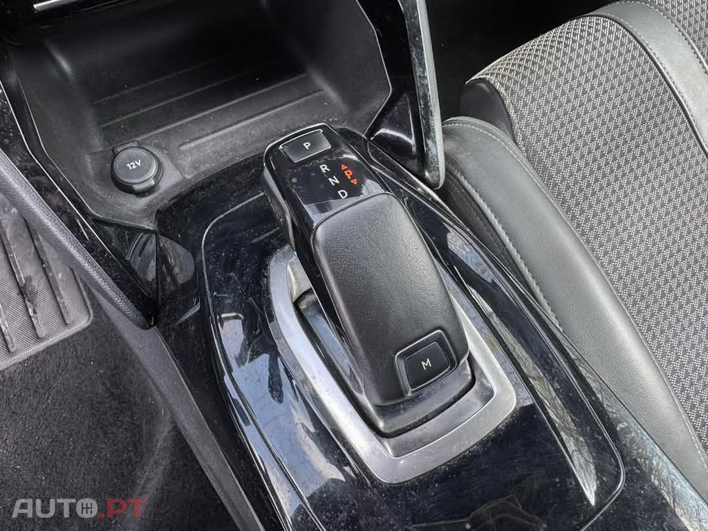 Peugeot 208 1.2 PureTech GT Line EAT8