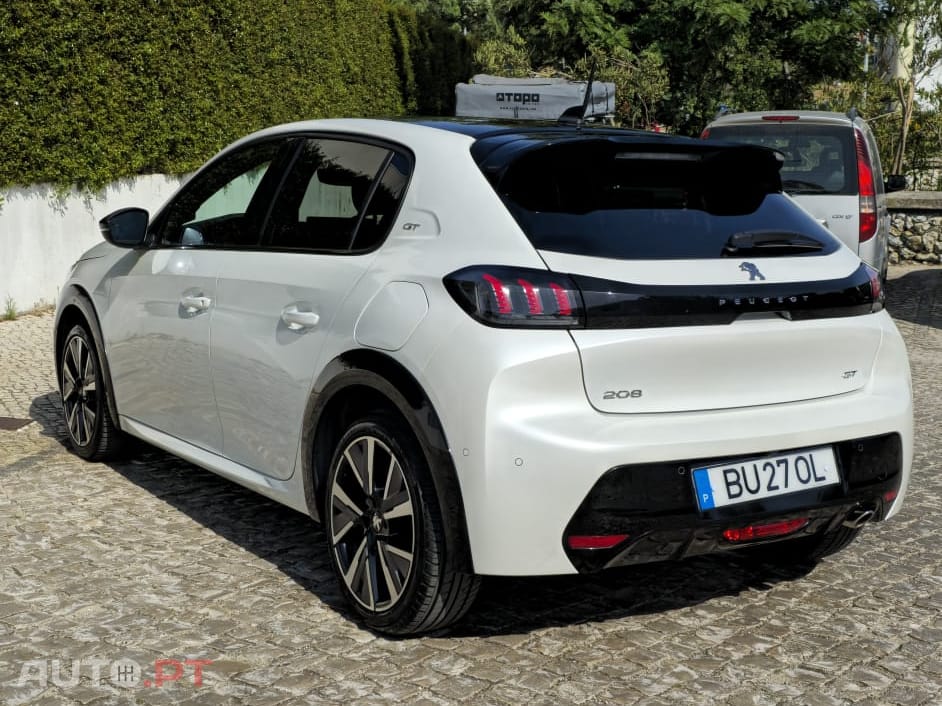 Peugeot 208 1.2 GT