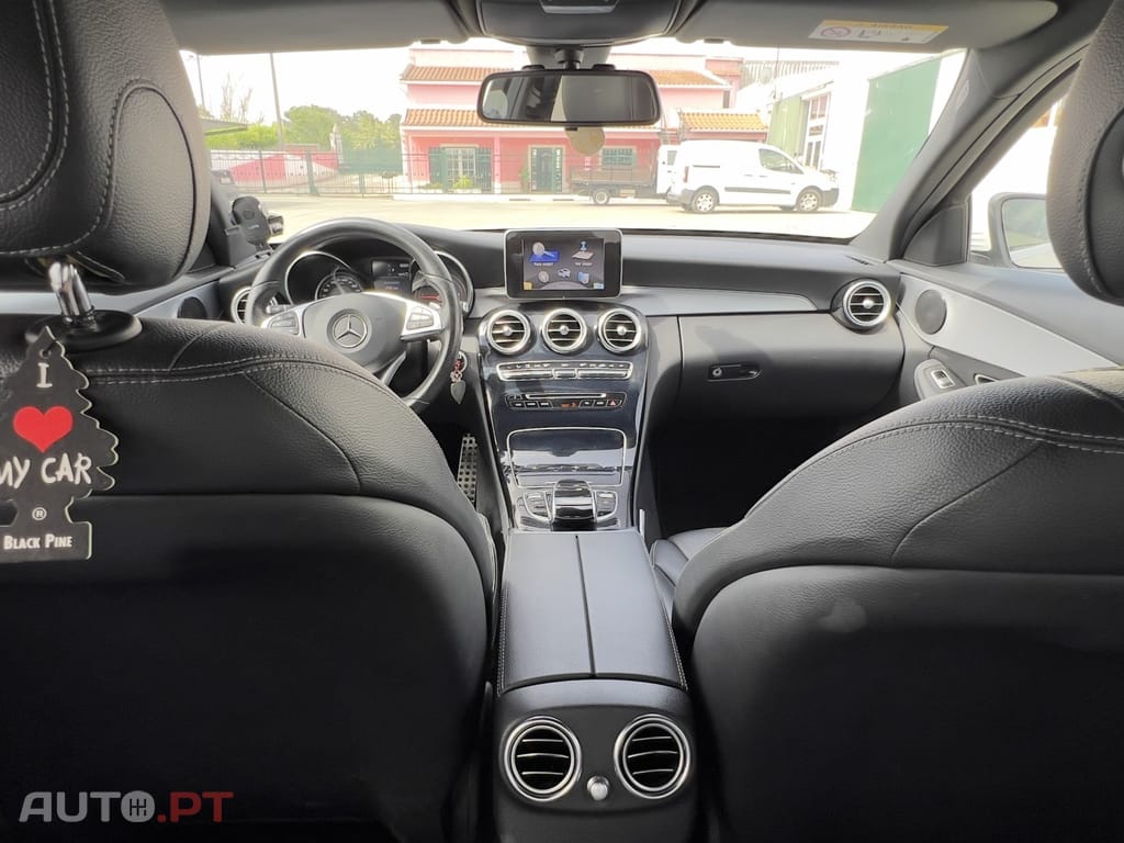 Mercedes-Benz C 300 h AMG Line