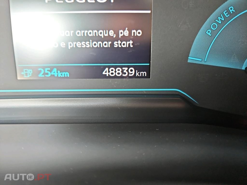 Peugeot E-208 50 kWh Active