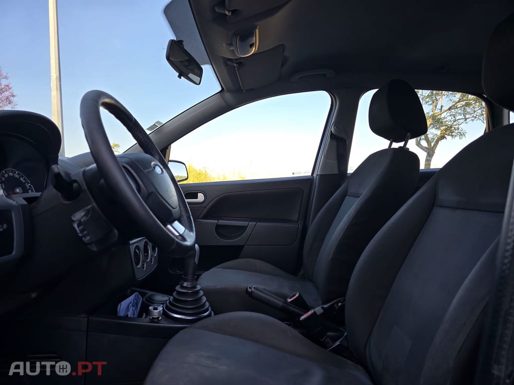 Ford Fiesta Ghia Tdci