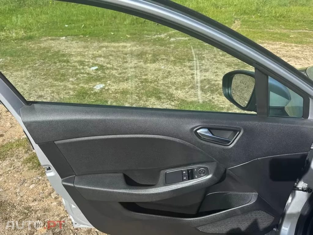 Renault Clio  1 6 E  Tech Full Hybrid Techno