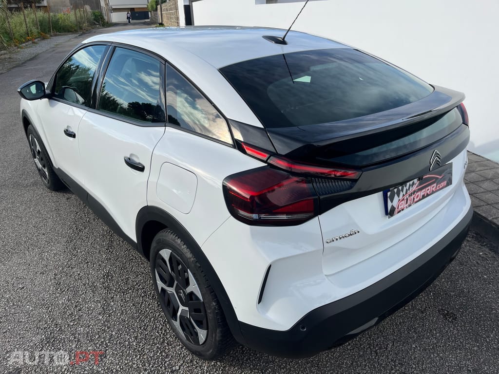 Citroen C4 PureTech 130 Stop&Start EAT8 SHINE