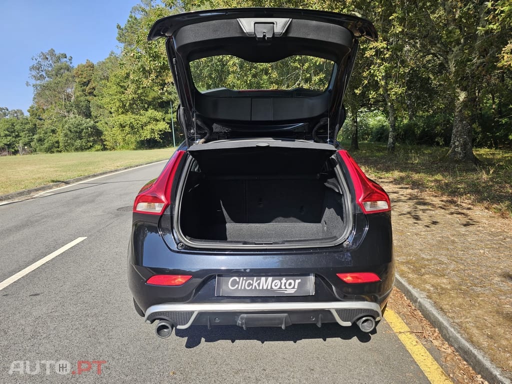 Volvo V40 1.6 D2 R-Design Momentum