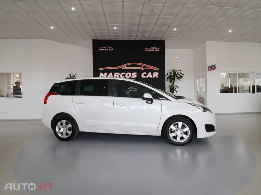 Peugeot 5008 1.6 E-HDi 7L SE Style 2-Tronic