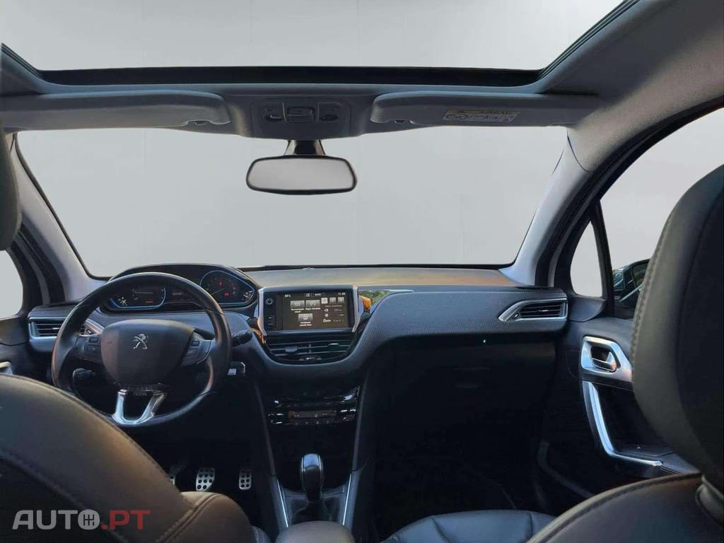 Peugeot 208  1.2 e-THP Féline