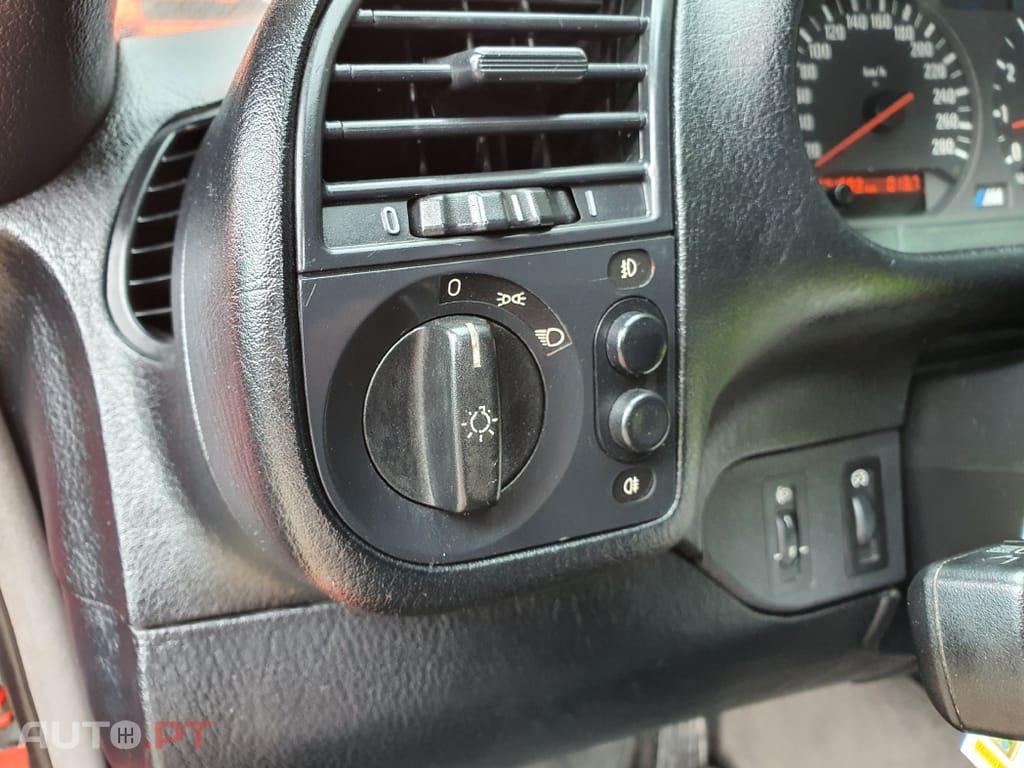 BMW M3 COUPE - 285CV