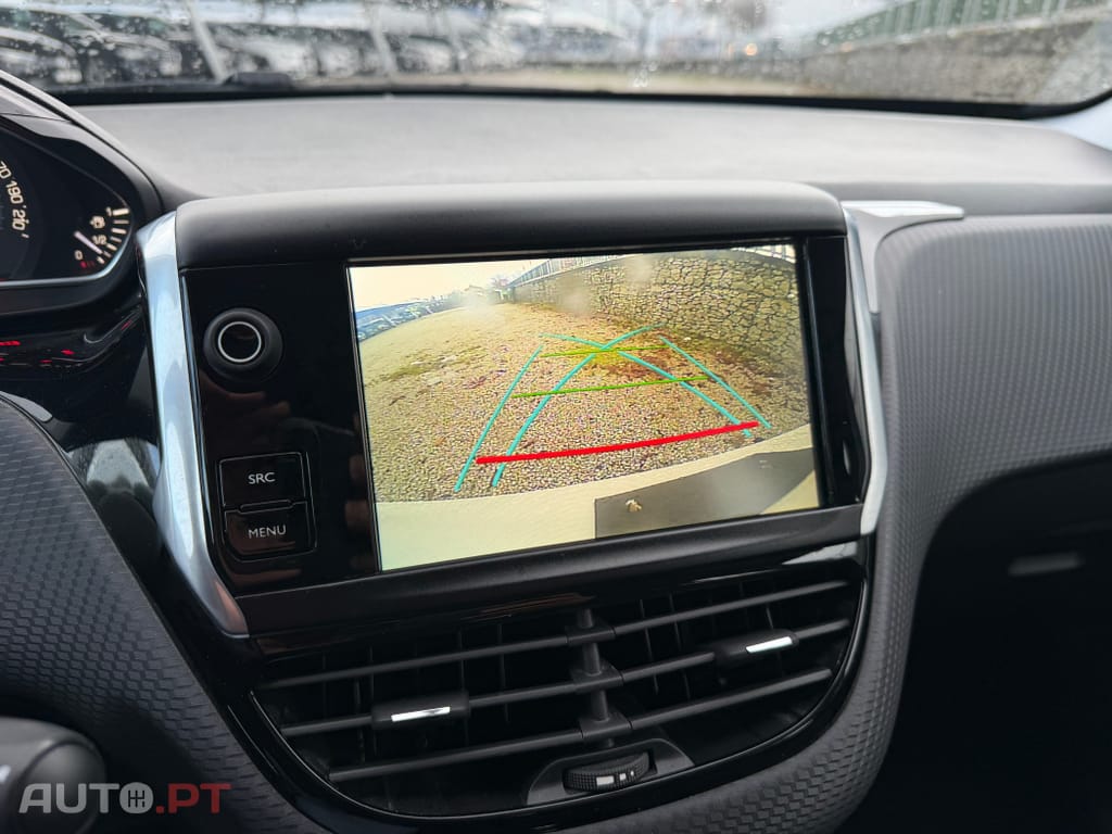 Peugeot 2008 1.2 PureTech Allure