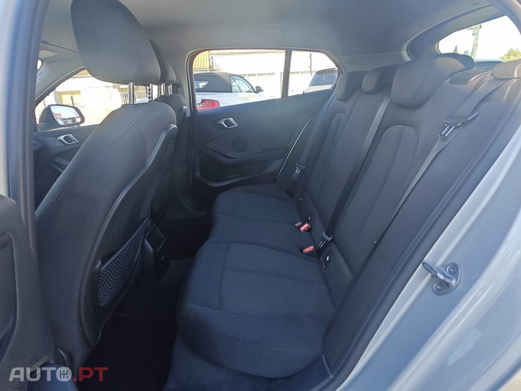 BMW 118 i Auto