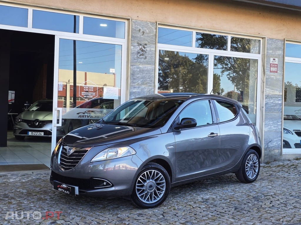 Lancia Ypsilon 1.3 M-jet S&S Platinum