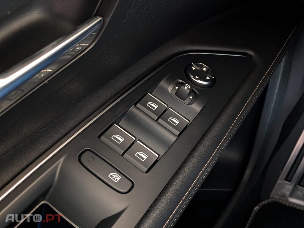Peugeot 5008 1.2 PureTech GT EAT8