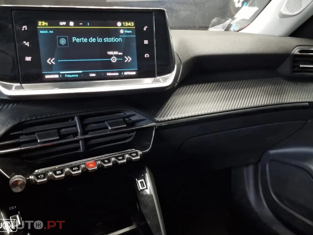 Peugeot E-2008 50 kWh Active Pack