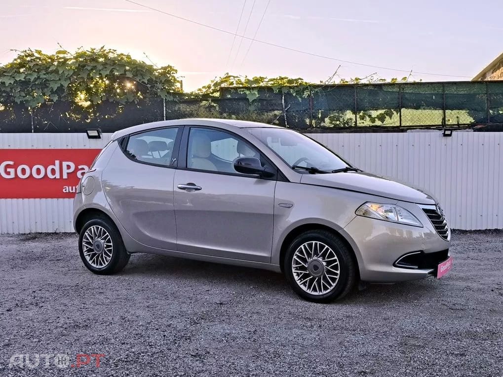 Lancia Ypsilon 1.2 S&S Fashion