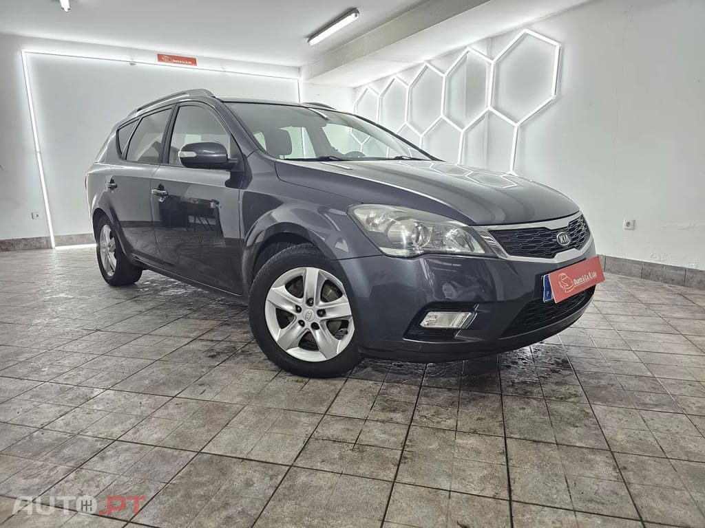 Kia Ceed SW 1.4 CVVT EX ISG