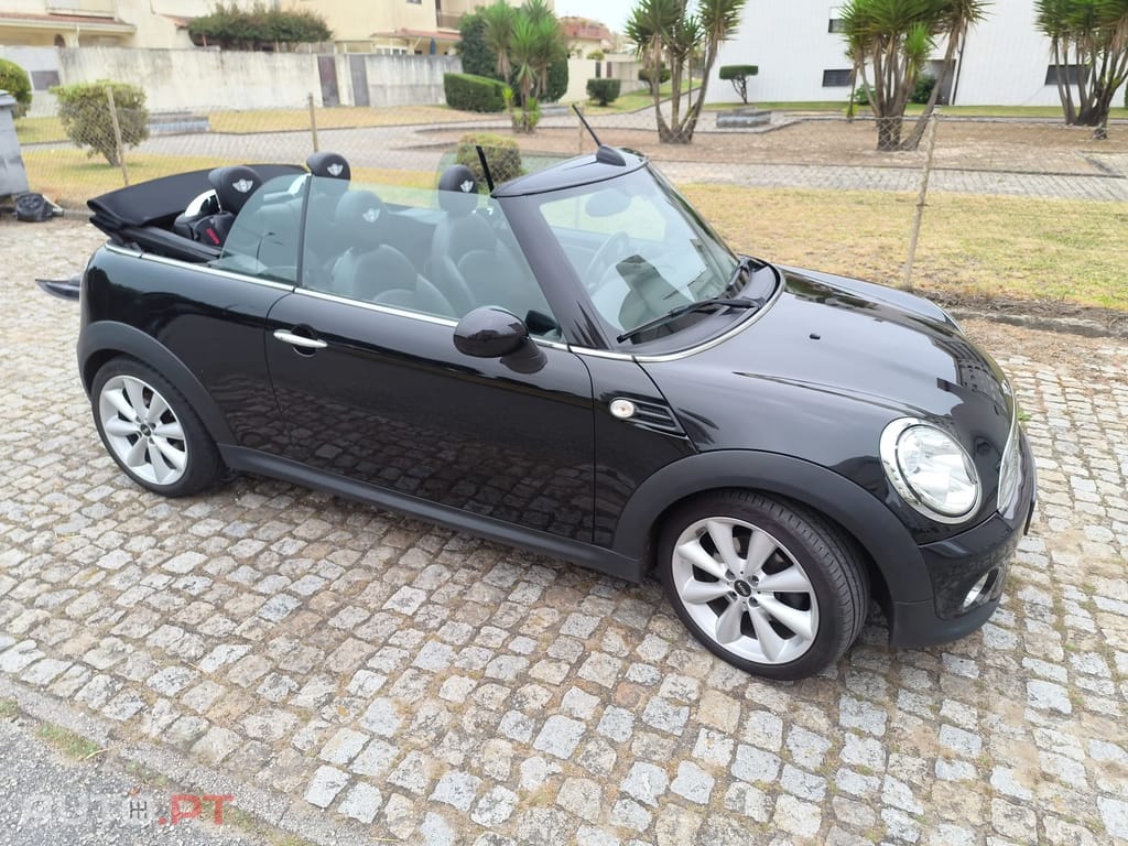 MINI Cooper R57 2015